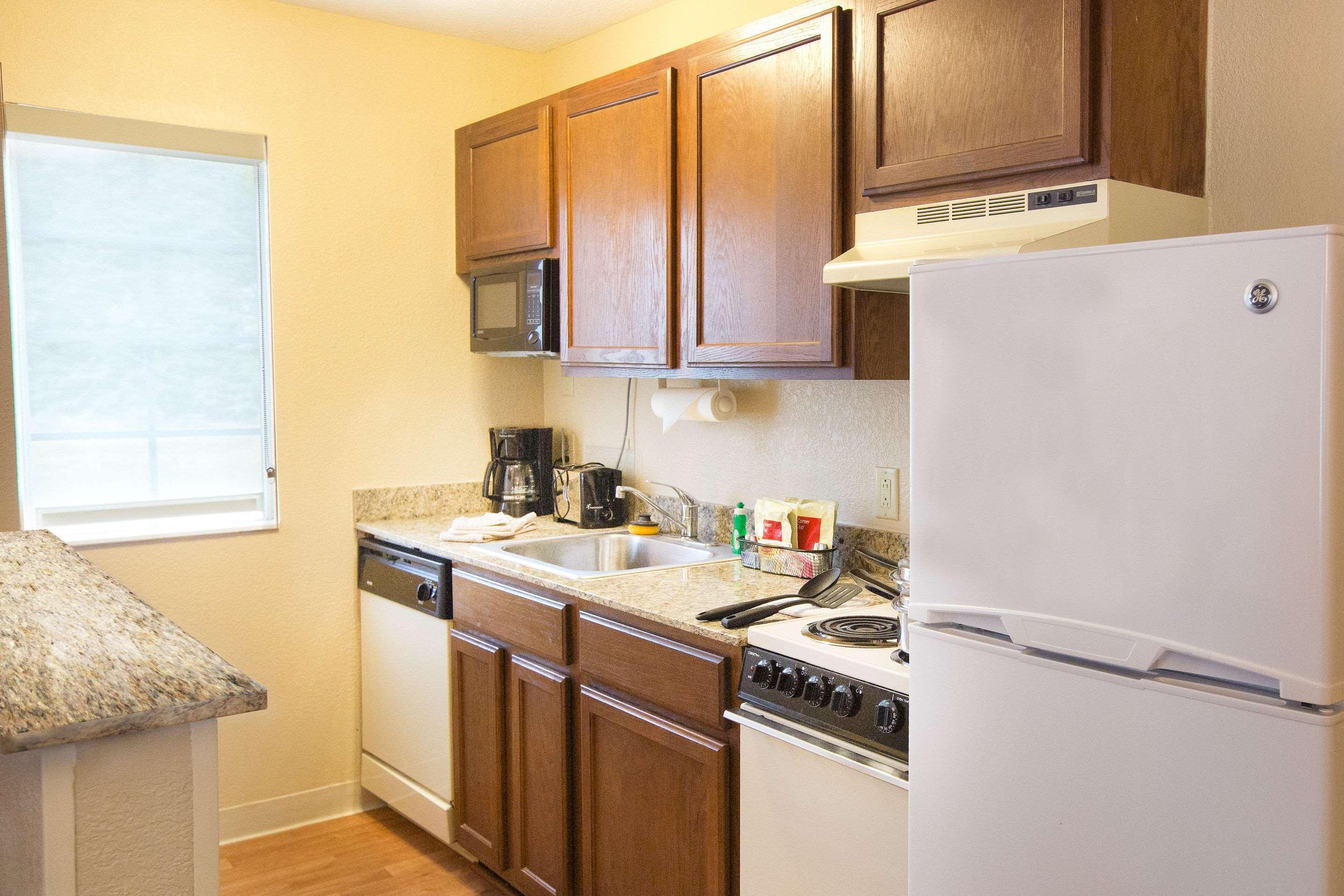 Suburban Extended Stay Hotel Greenville Haywood Mall Eksteriør bilde